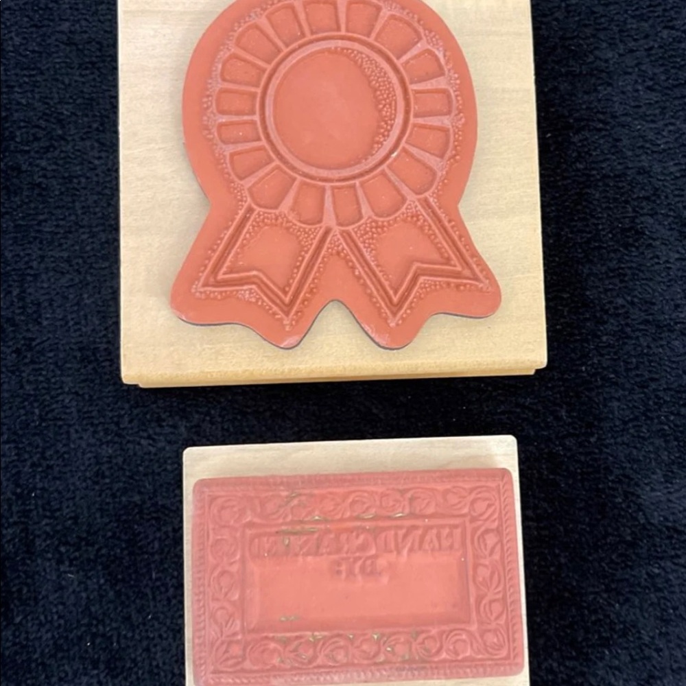Rubber Stamps x 2 (Label & Prize Ribbon) - Picture 4 of 5